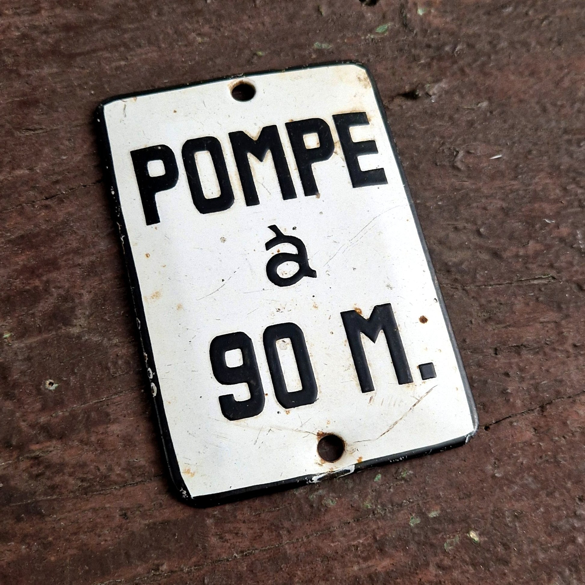 enamel sign pump 90m vintage