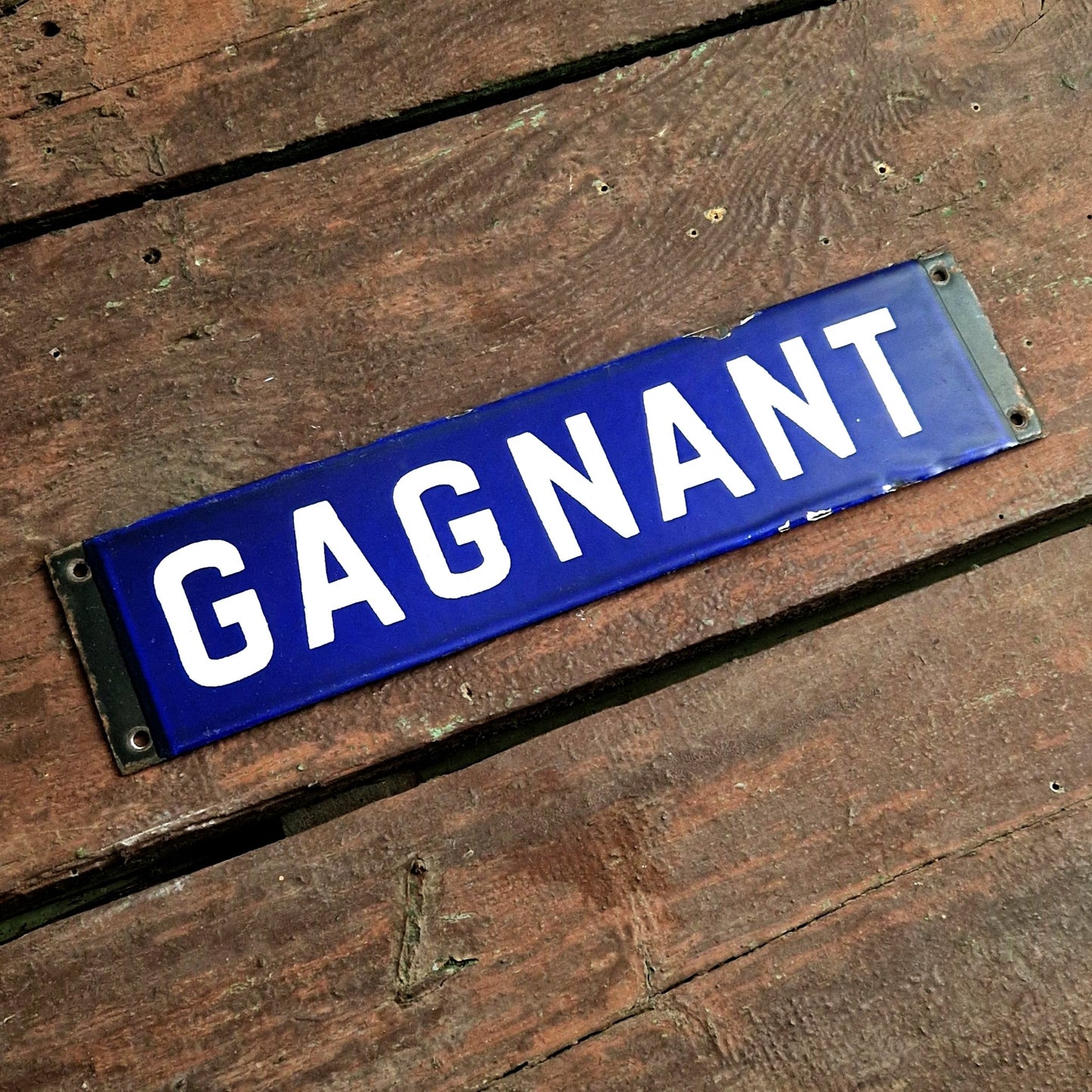 enameled metal sign gagnant vintage