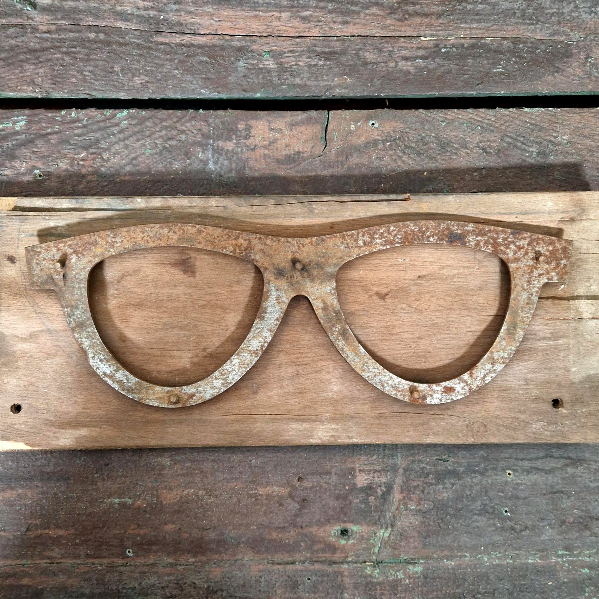 enseigne metal lunettes opticien