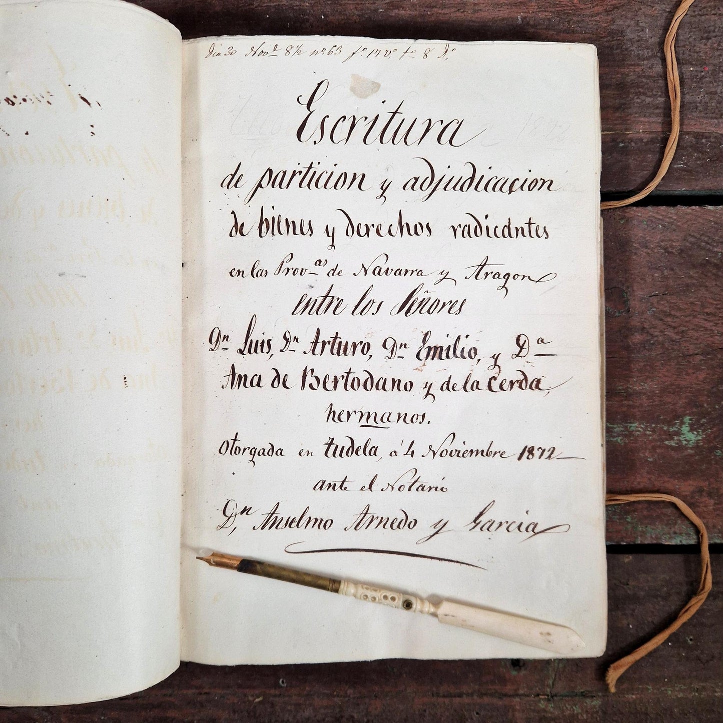 escritura particion bienes navarra 1872