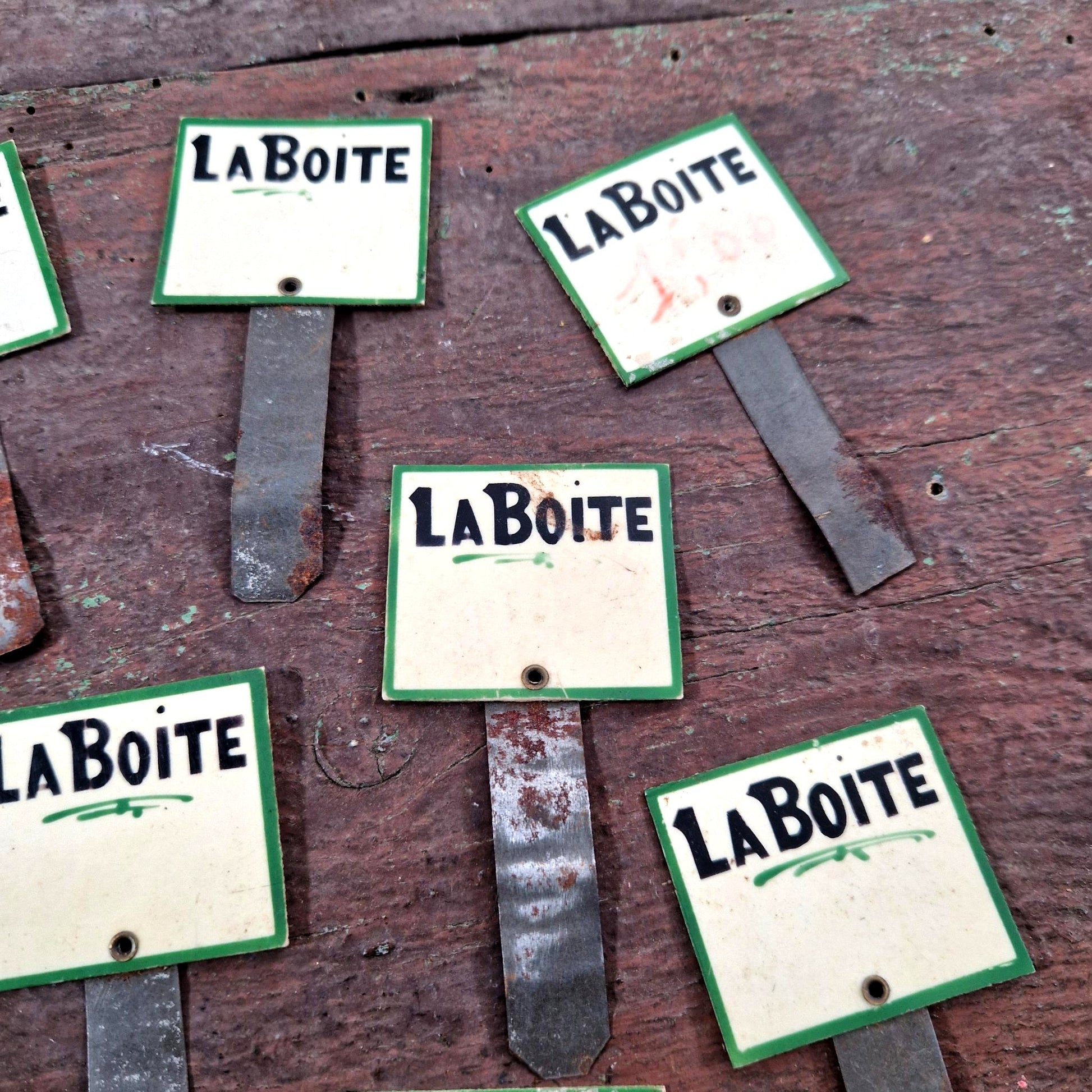 etiquette de commerce la boite