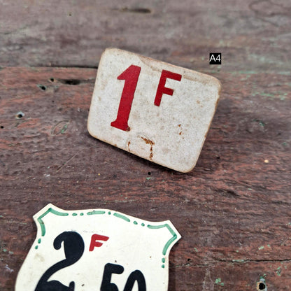 etiquette de vitrine brocante