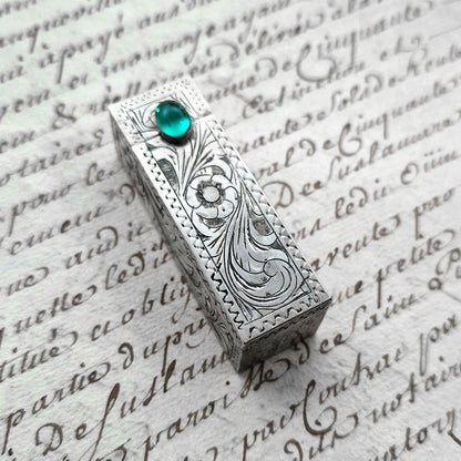 étui à rouge à lèvres en argent ancien