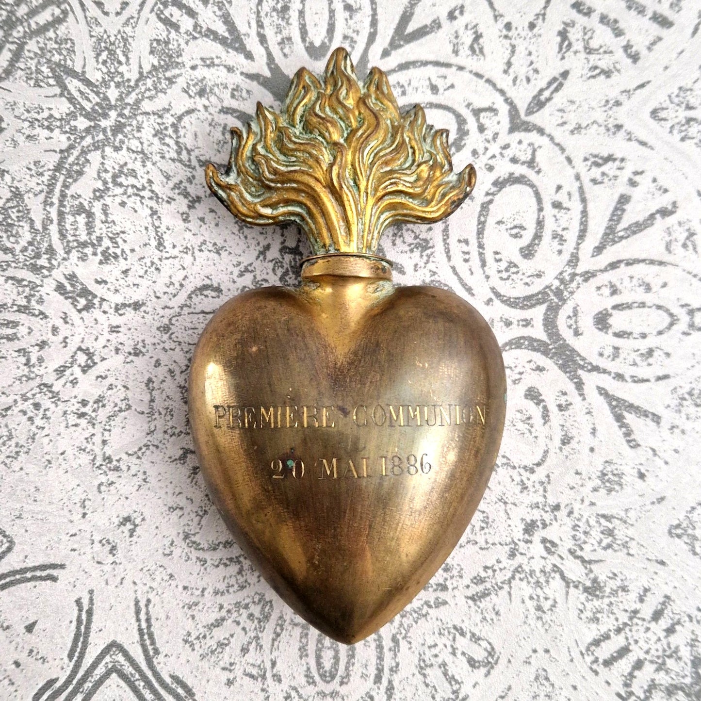 exvoto flacon métal 1886