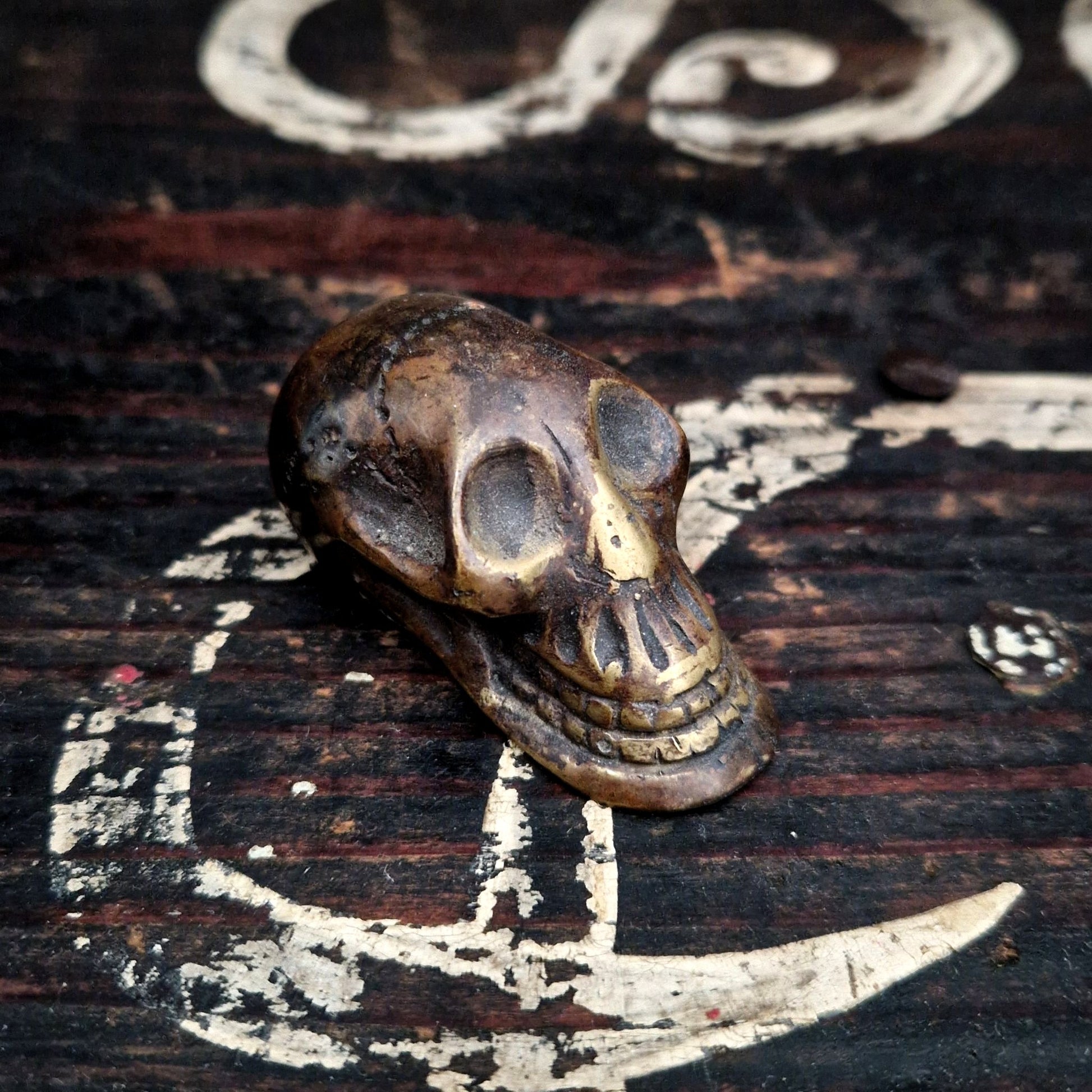 figurine crane brocante curiosité