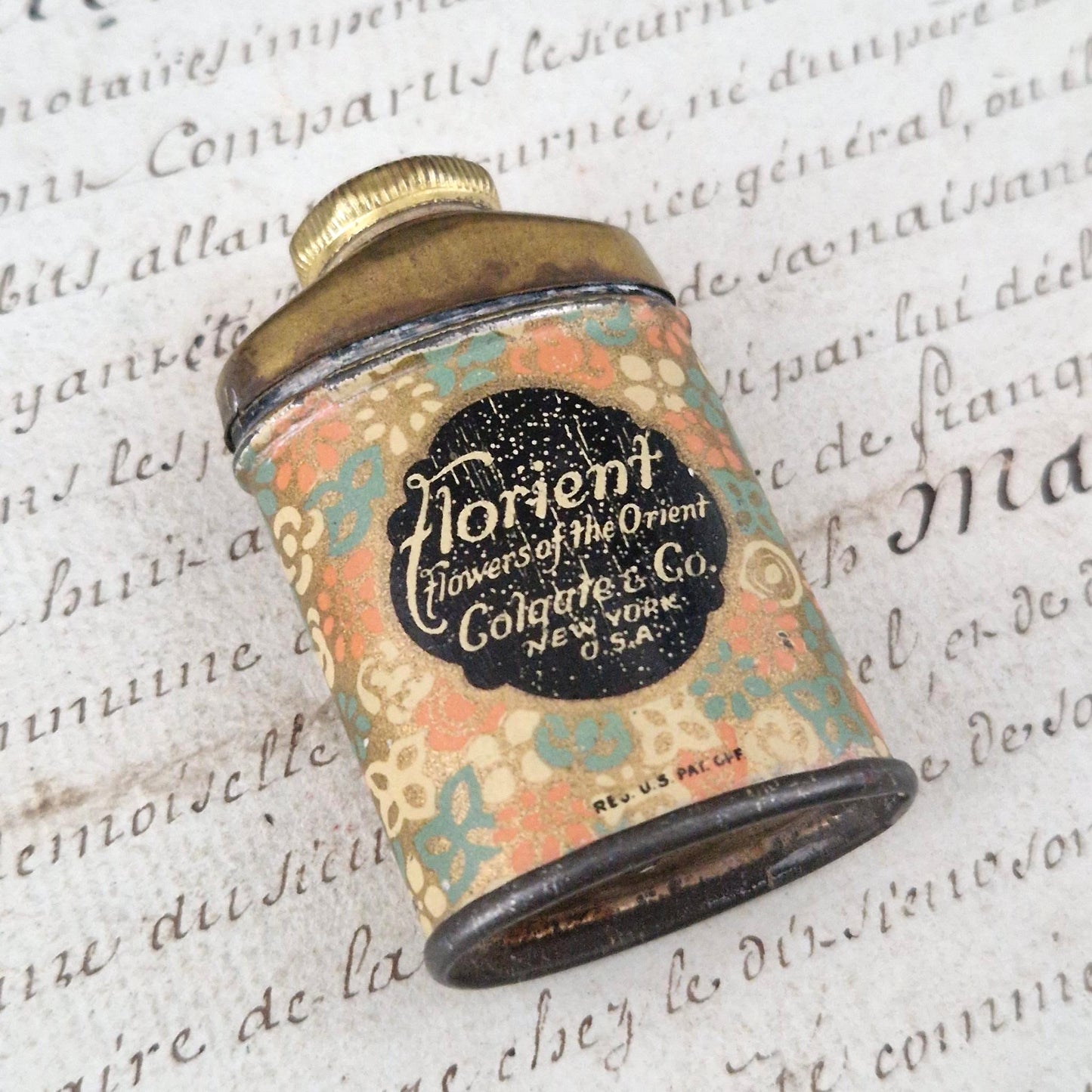 Box / Tin bottle “Flowers of the Orient – ​​Colgate &amp; Co.”
