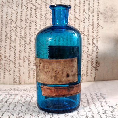 Flacon bleu turquoise POISON - Extrait de Belladone