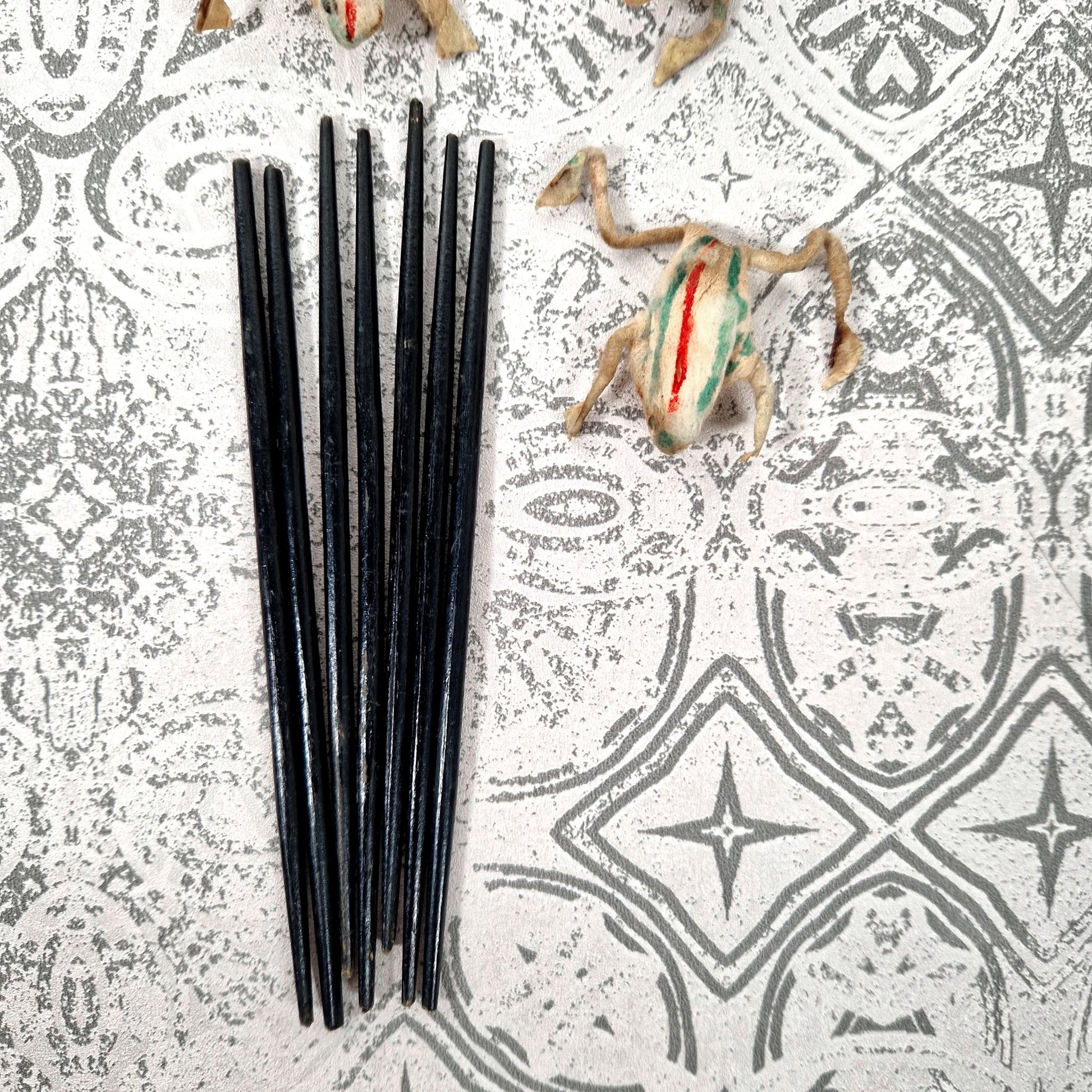 french 1900s boardgame frogs