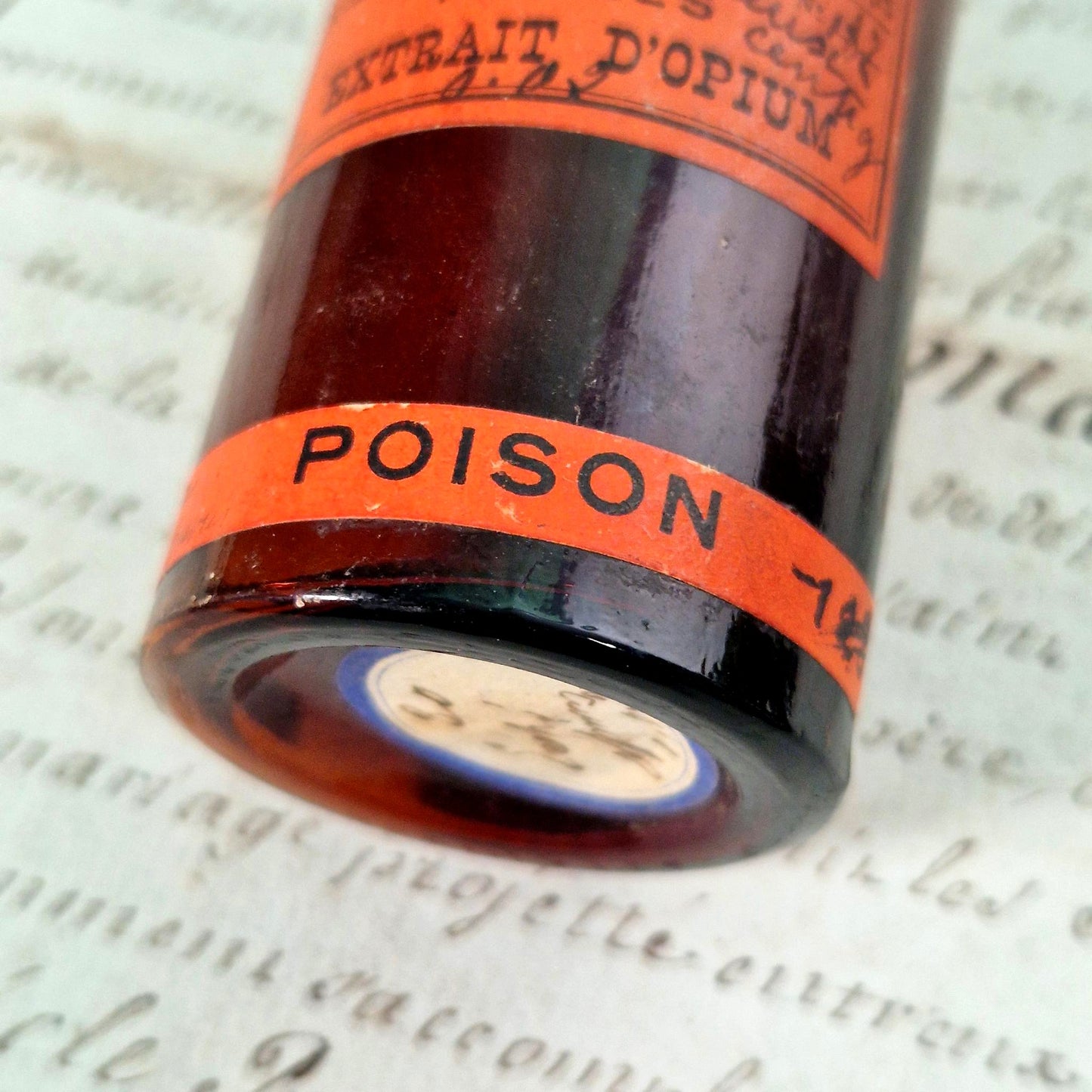 french apothecary poison bottle