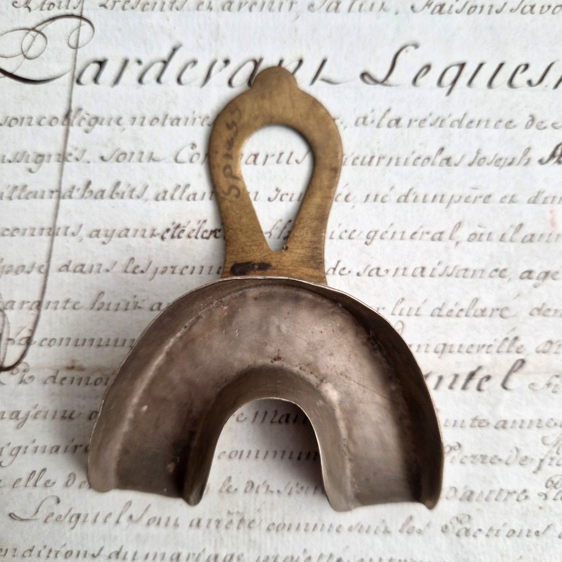 instrument de dentiste xixe en métal