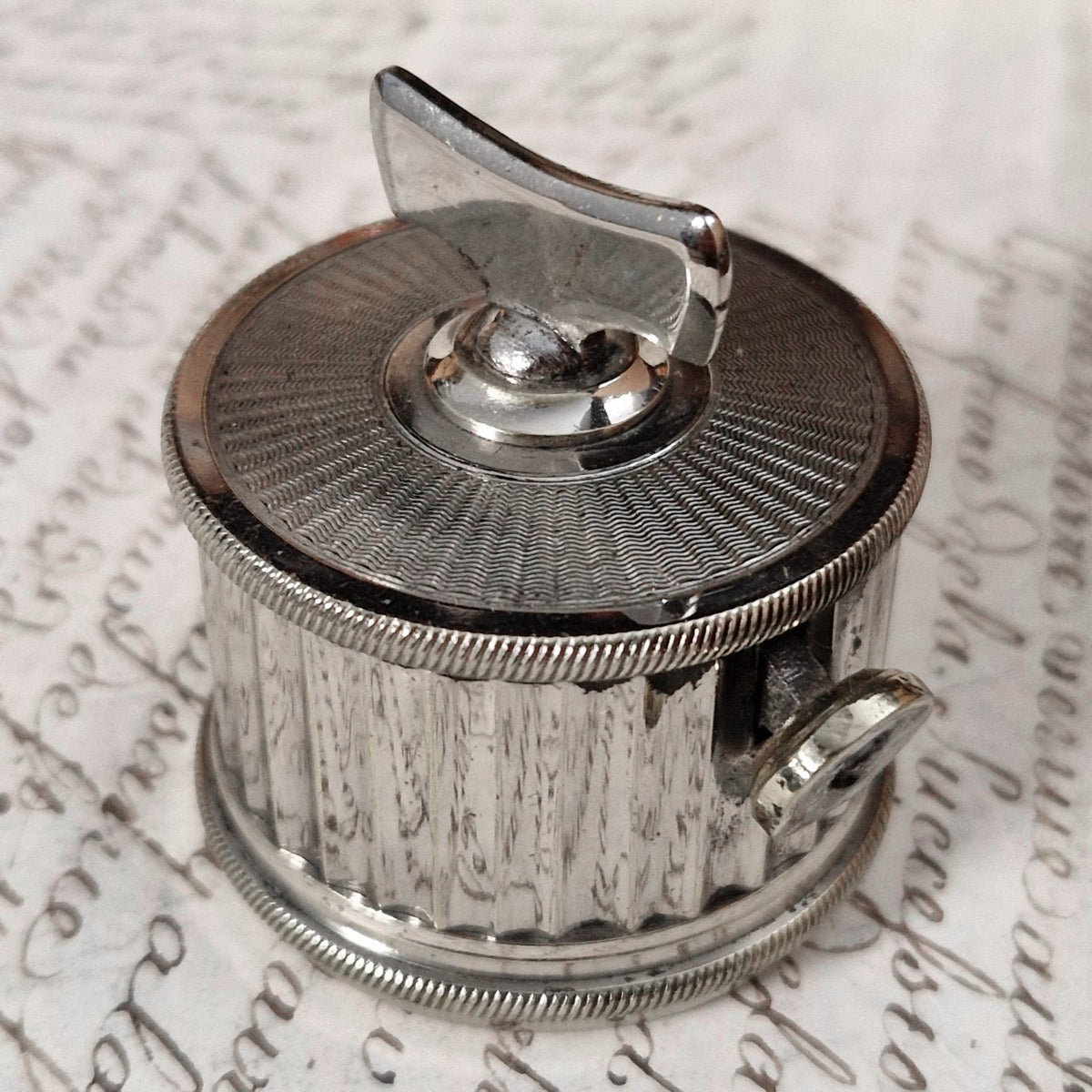Ancien scarificateur médical chromé pour saignées