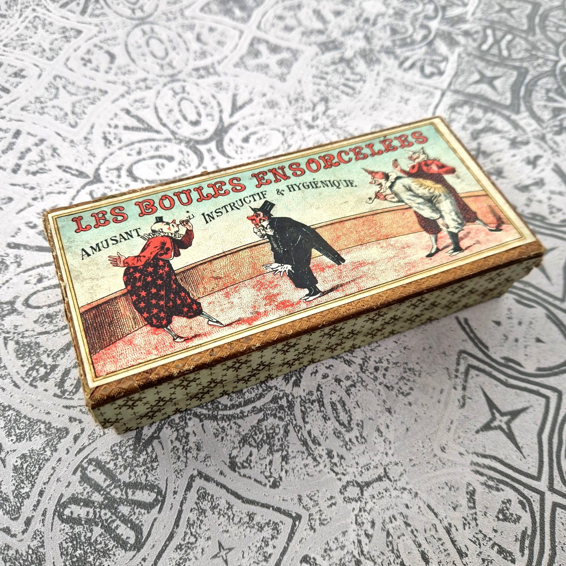 jeu de boules ensorcelées ancien
