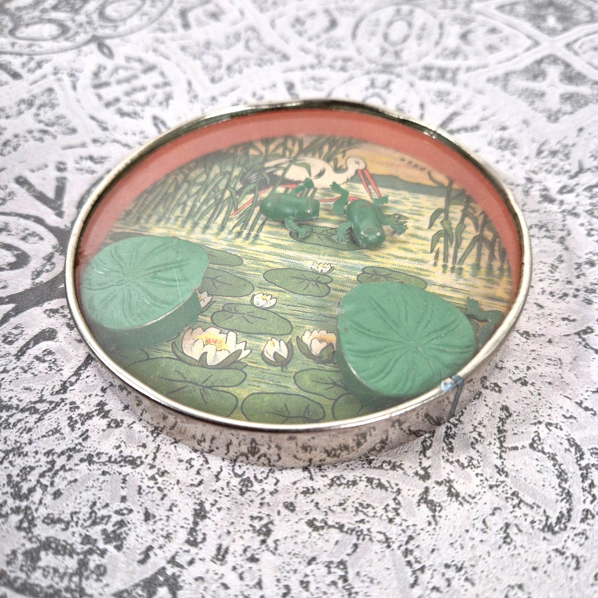 jouet ancien cigogne nenuphars