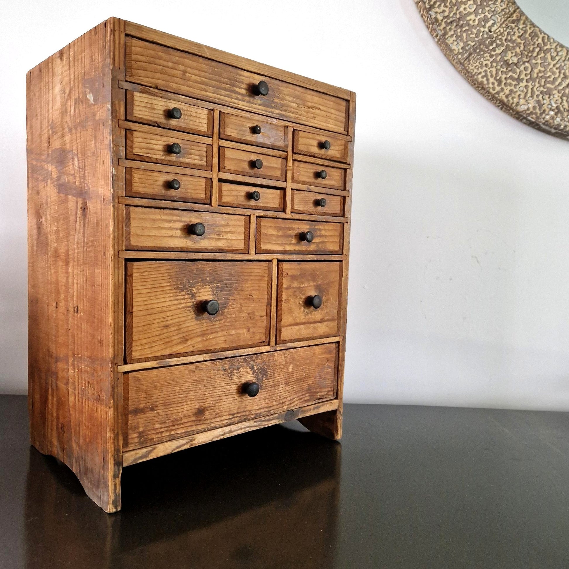 layette bijoutier atelier france 1920