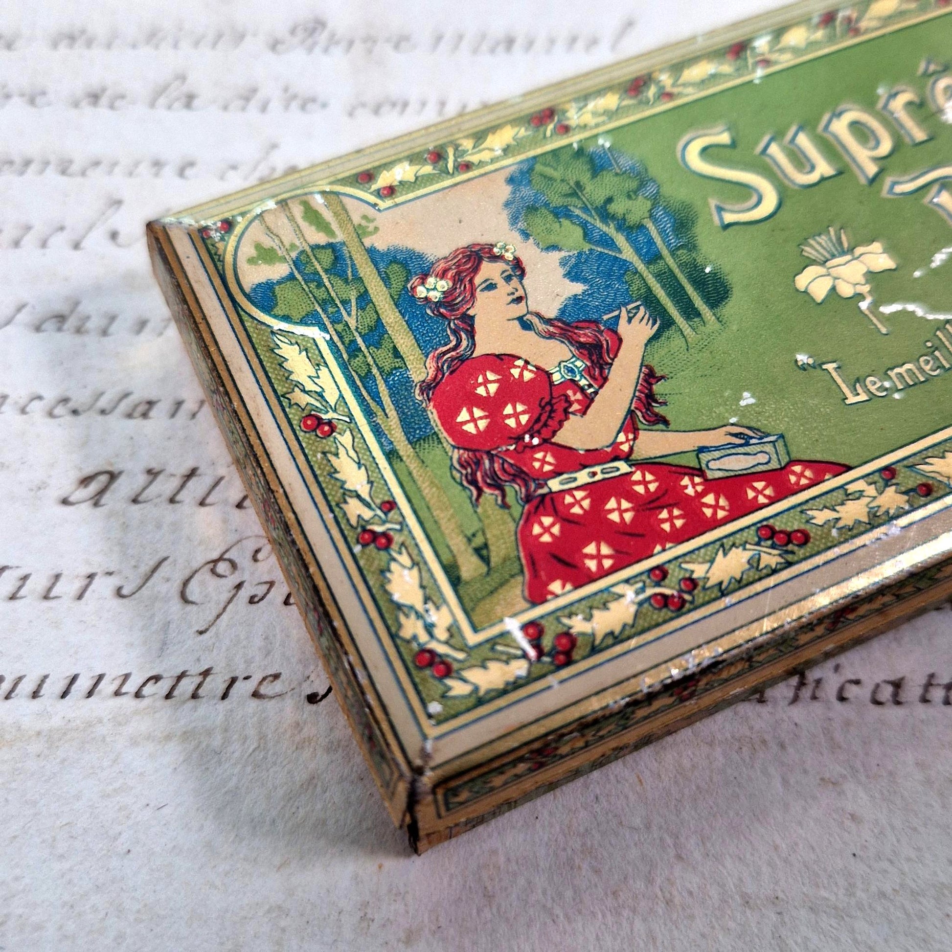 lithographed metal box nantes 1900