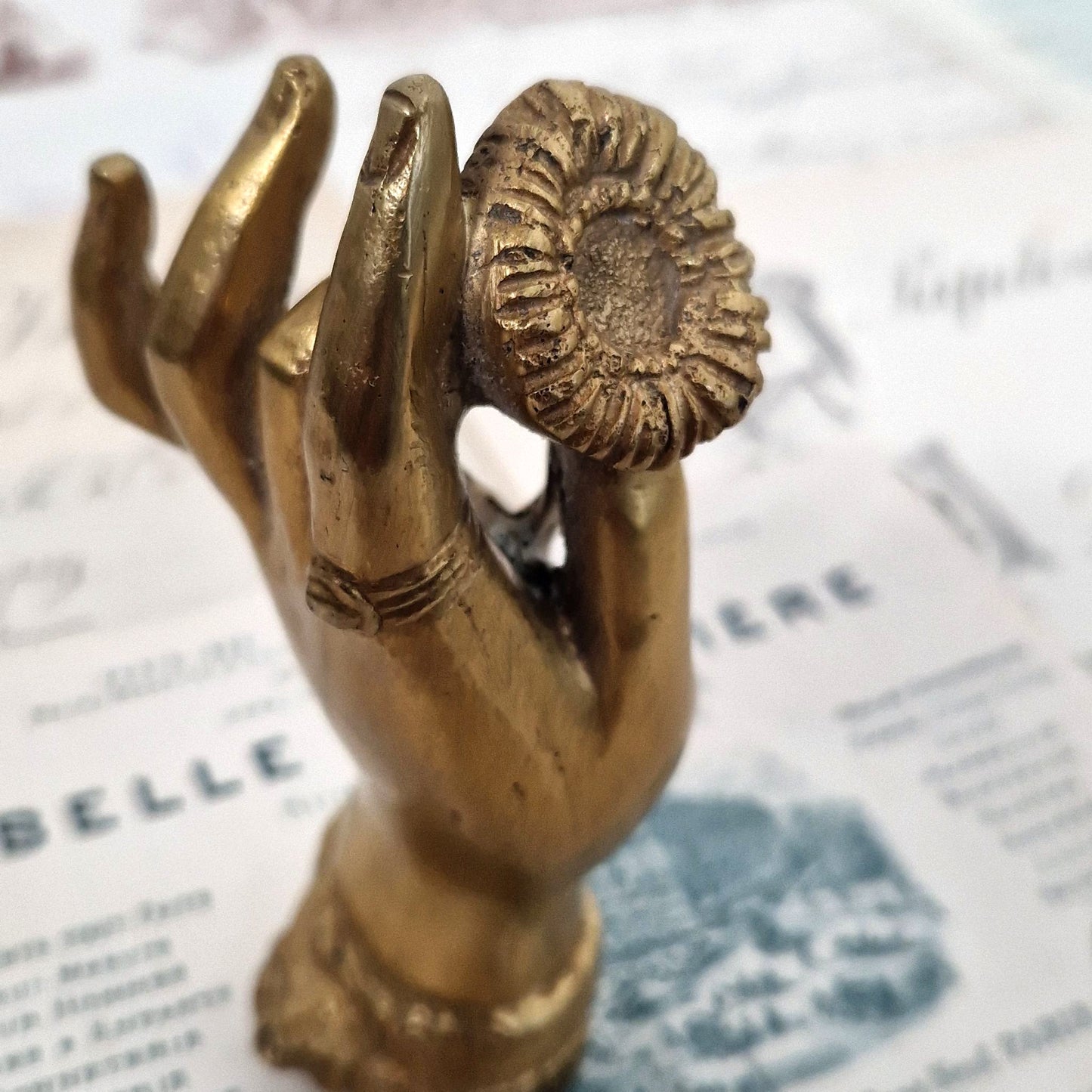 main féminine bronze art nouveau