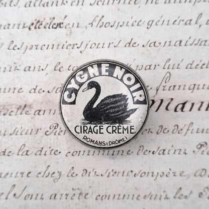 Mini boîte échantillon « Cygne Noir – Cirage Crème », Vers 1930