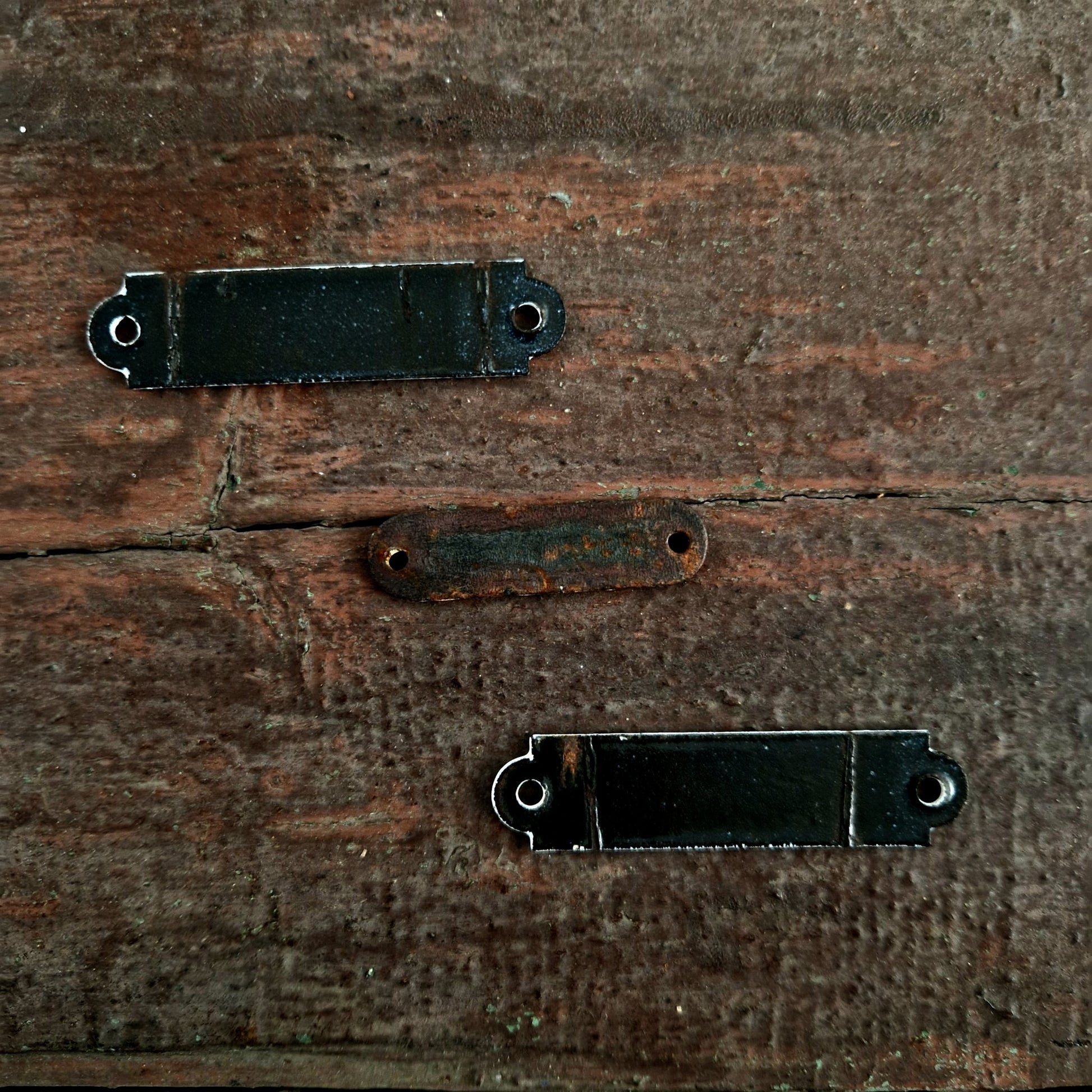 mini enamel sign metro label