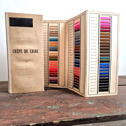 nuancier soie ancienne crepe de chine 1900