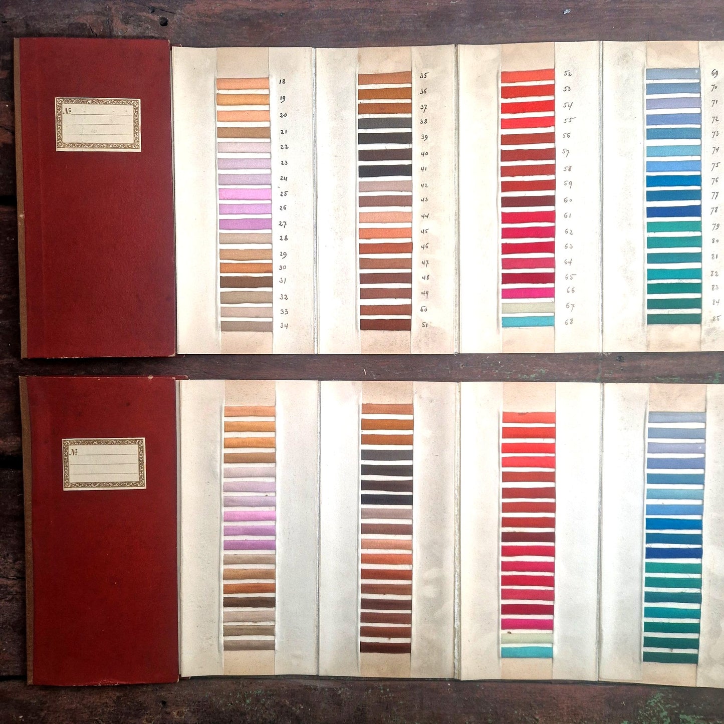 nuancier soieries anciennes tonalités pastel vif