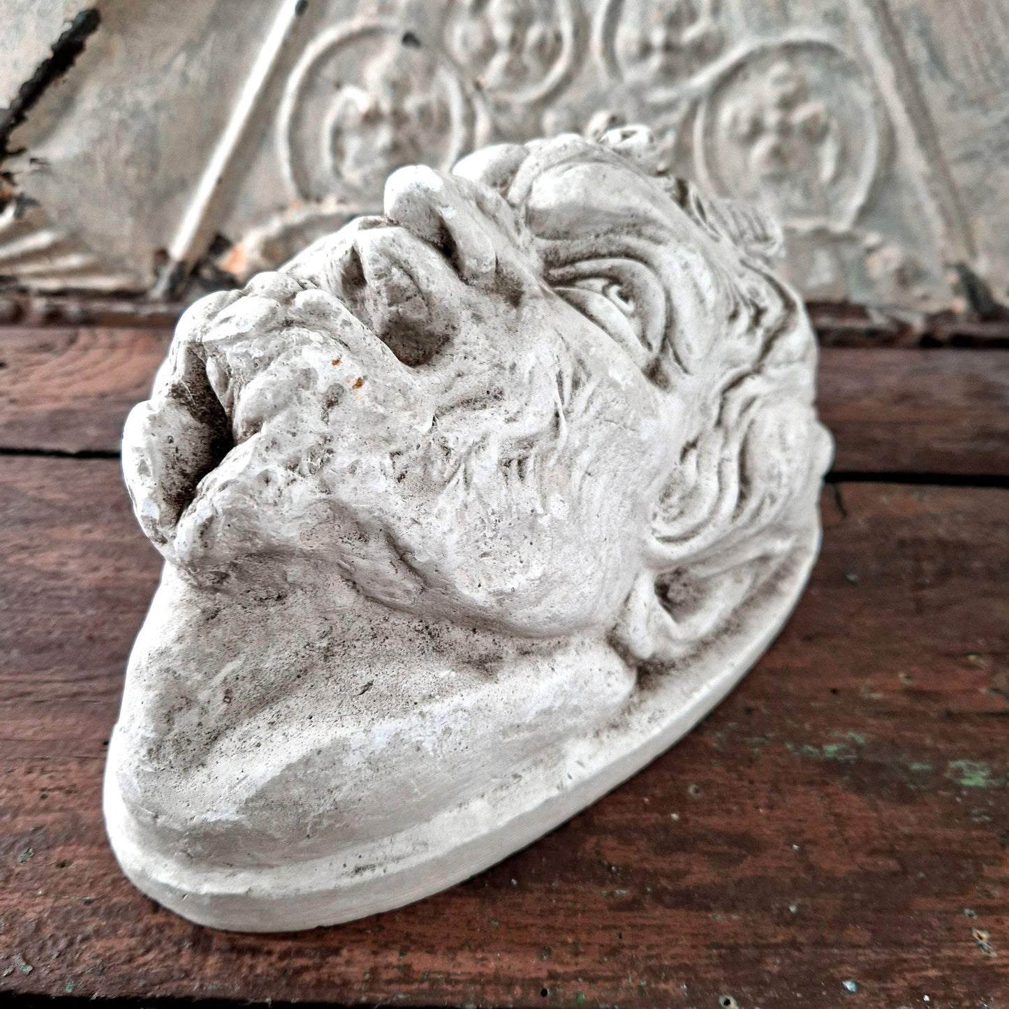 objet de curiosité démon fin xixe