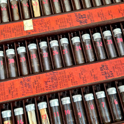 outillage horloger atelier vintage