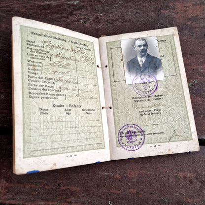 passeport autrichien ancien