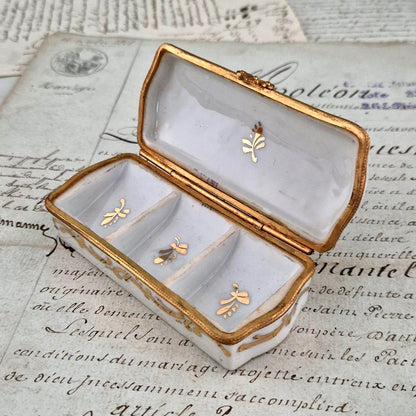 petite boite timbres doree