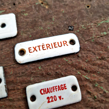 petites plaques emaillees decoration