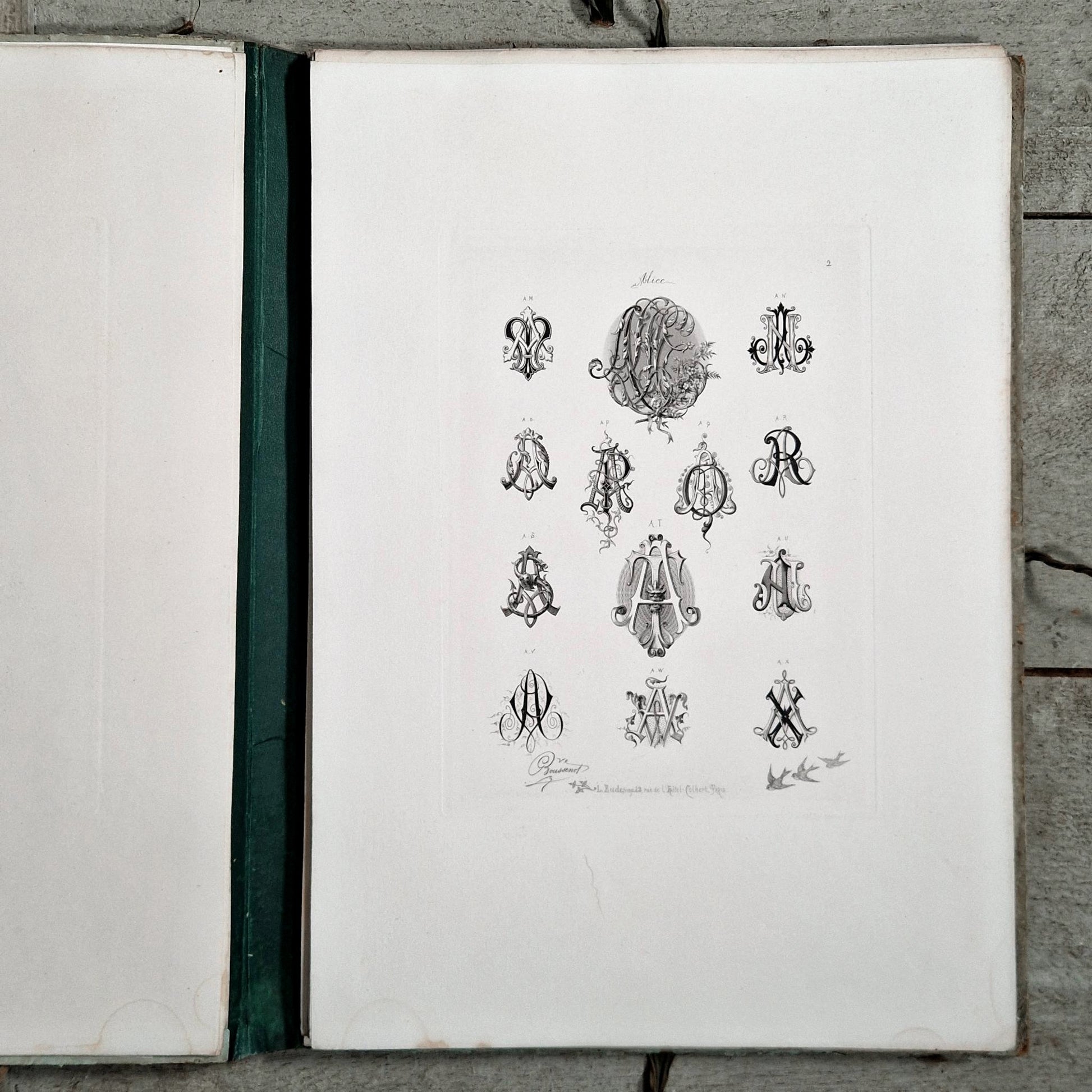 planches ornementales initiales anciennes