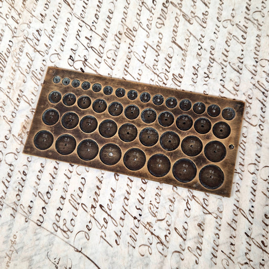 plaque calibrage horloger laiton