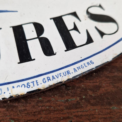 Enamel sign for the trade "Ladies' Tailor / Furs"