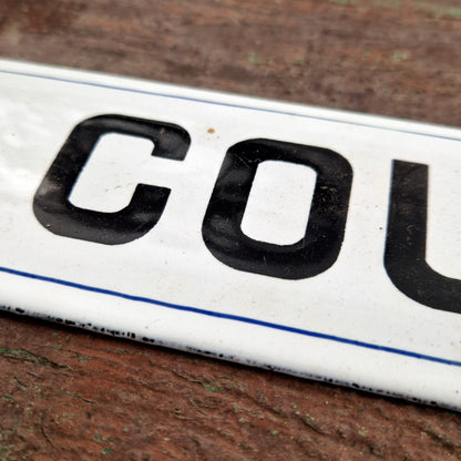 plaque emaillee cour entree vintage