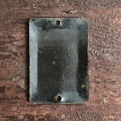 plaque émaillée pompe distance vintage