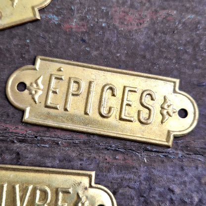 plaque laiton vintage epices