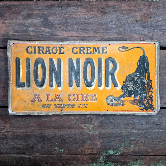 plaque lion noir cirage creme