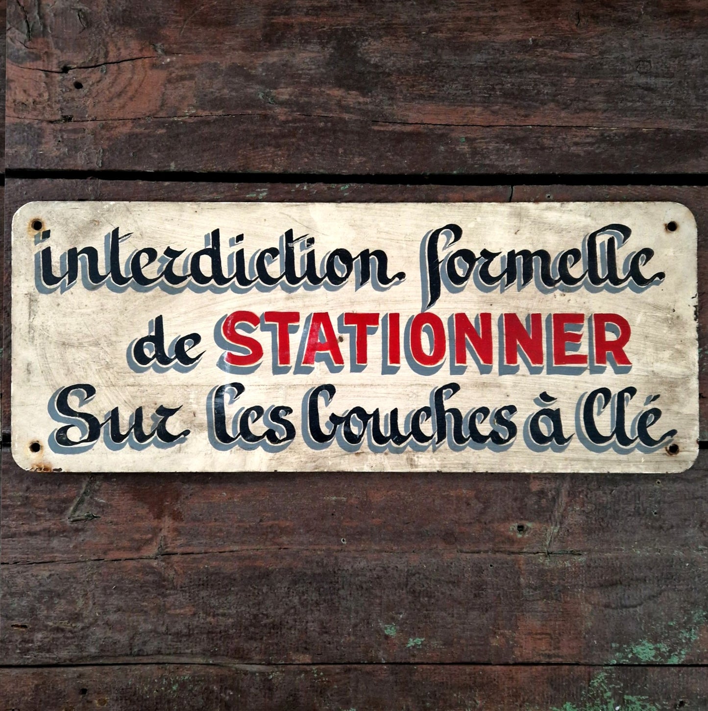 plaque tole peinte interdiction stationner