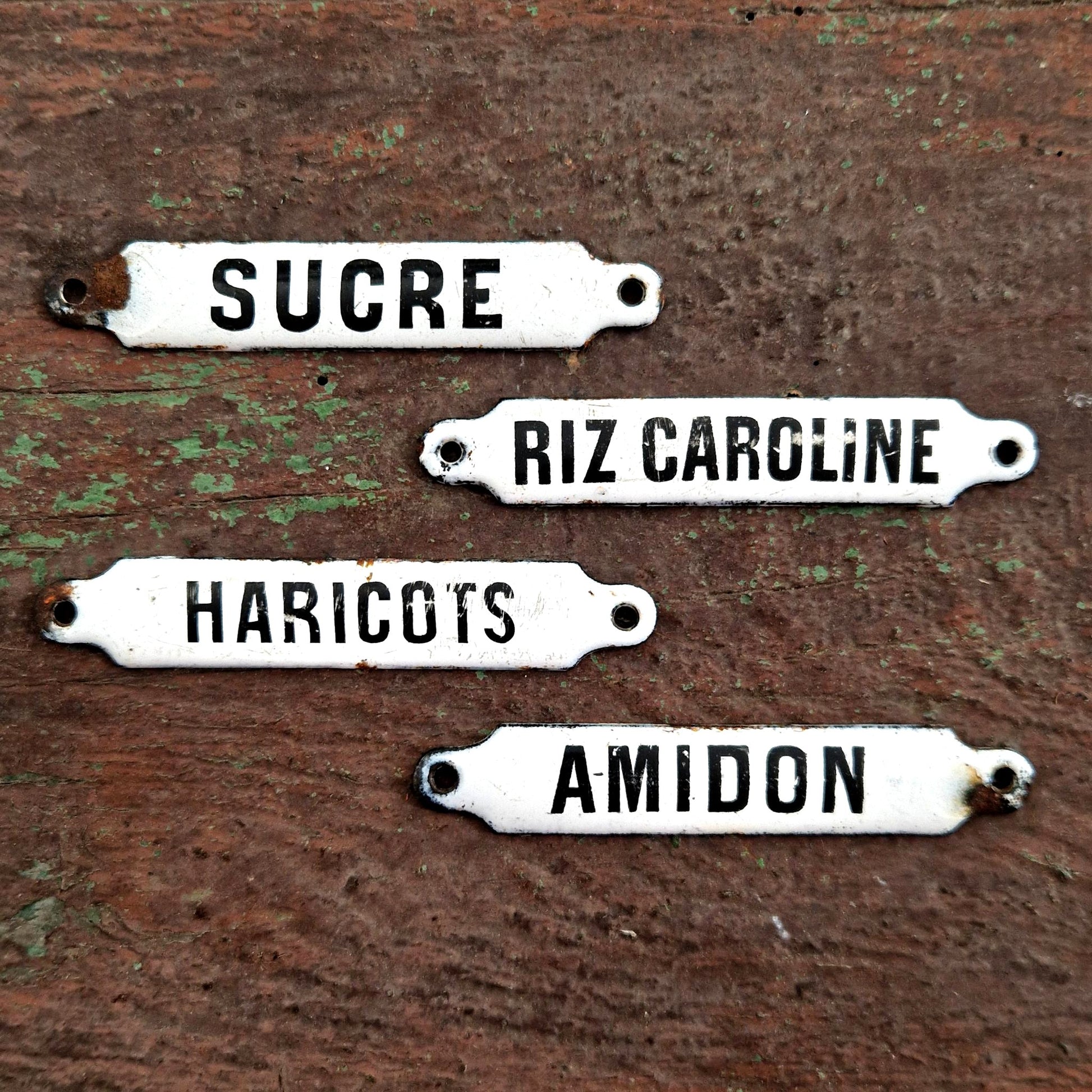 plaques emaillees garde manger anciennes