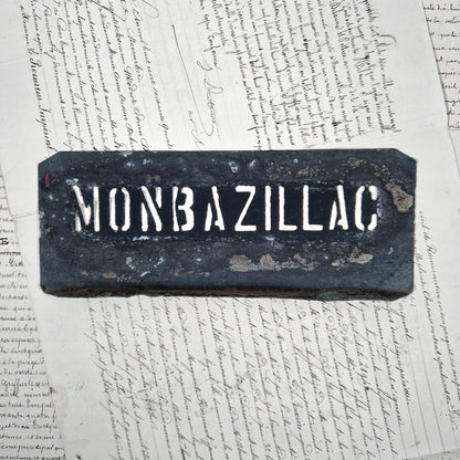 pochoir ancien monbazillac metal