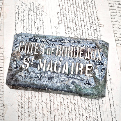 pochoir vin st macaire