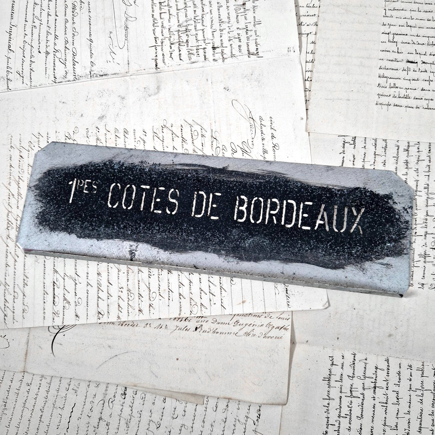 pochoir zinc ancien cotes de bordeaux