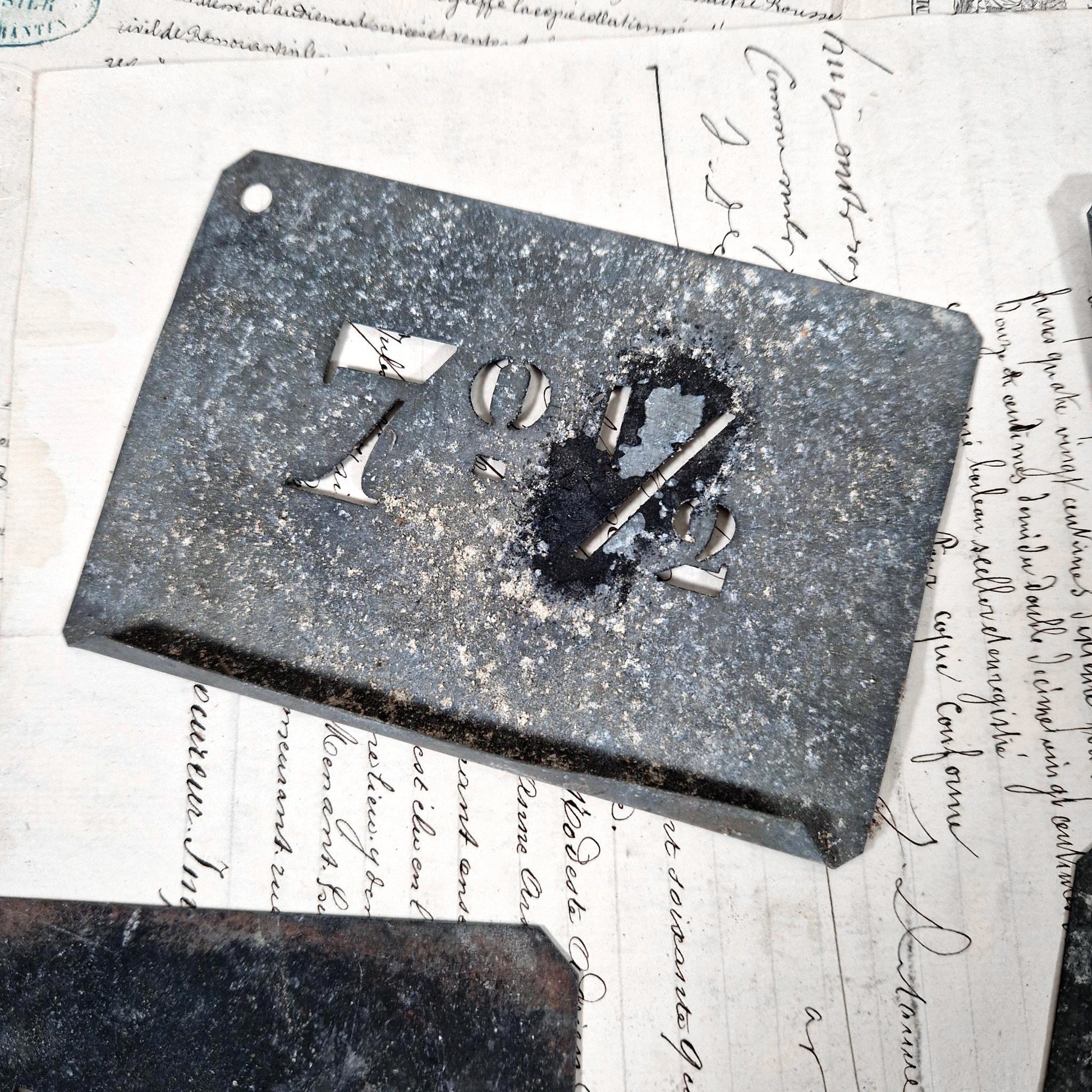 pochoir zinc numeroté barriques tonnellerie