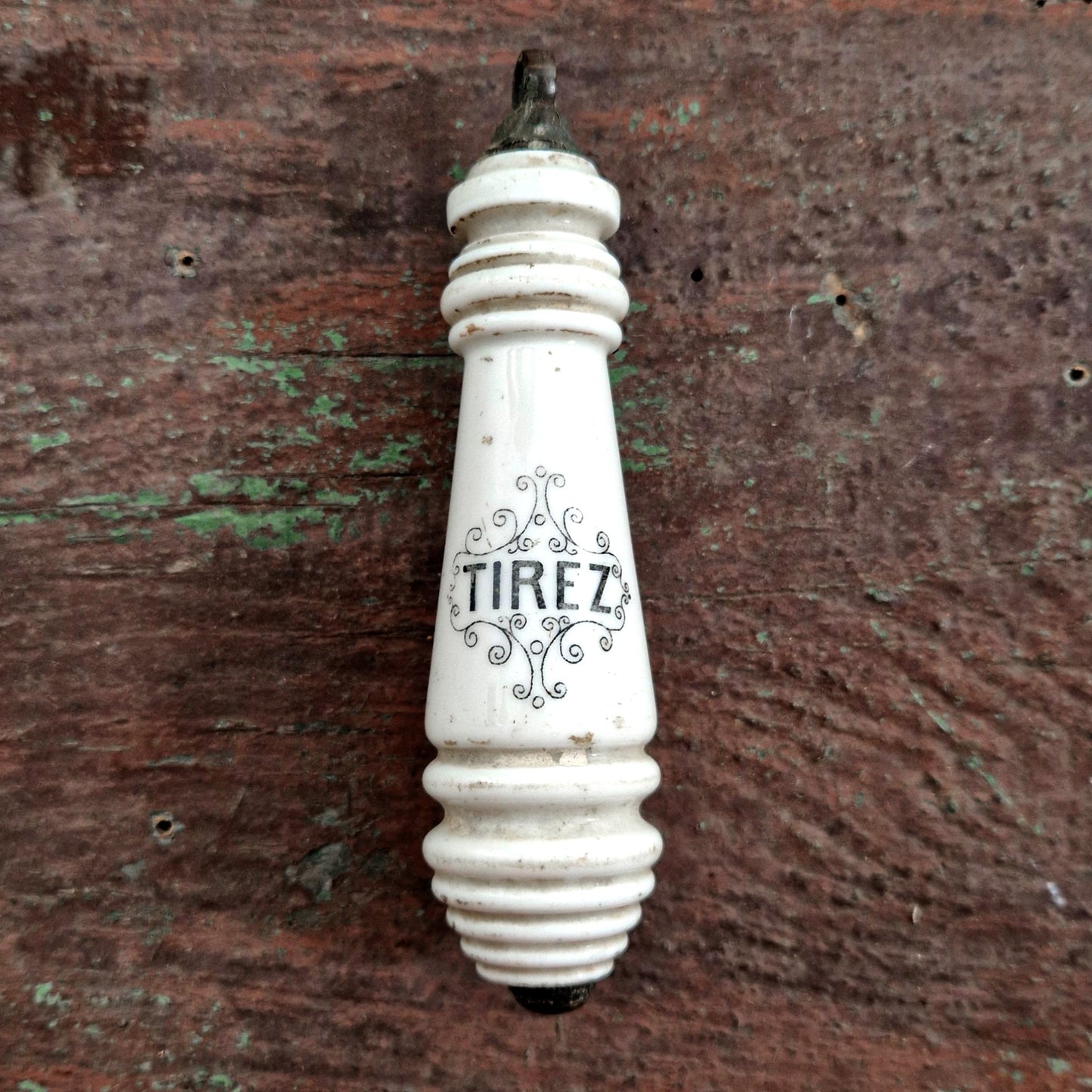 poignee ancienne porcelaine blanche