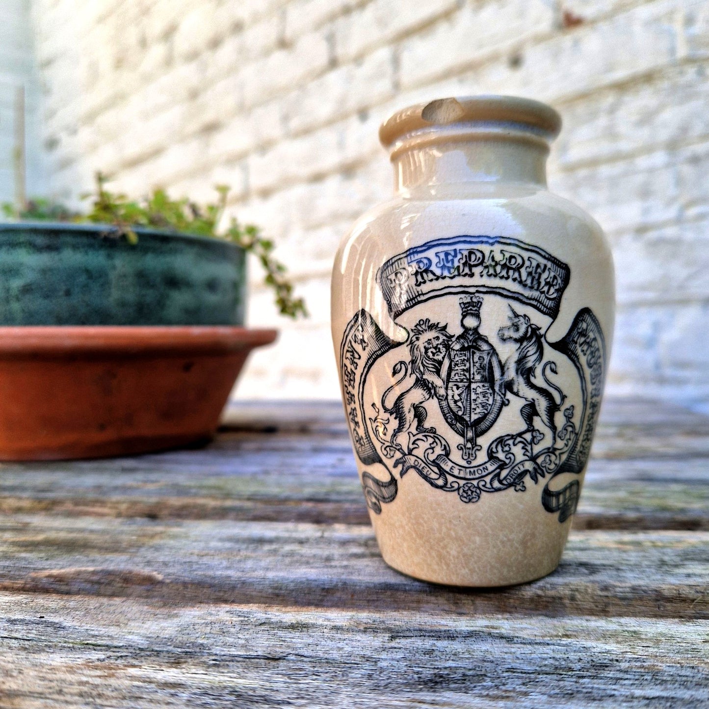 pot céramique émaillée de moutarde