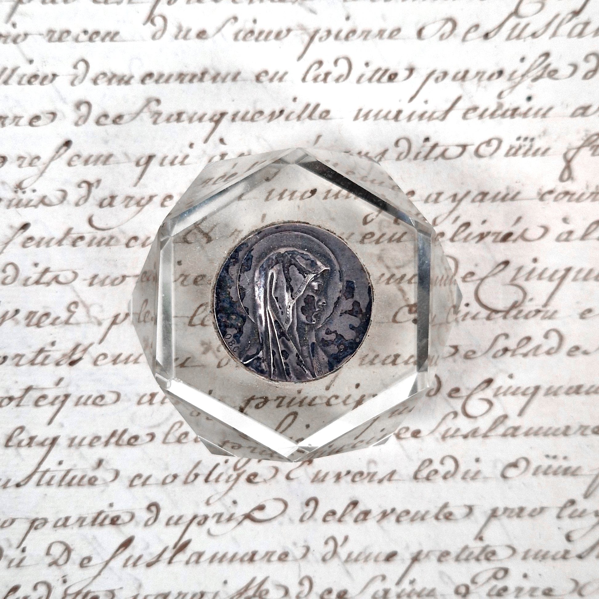 presse papier en verre vierge