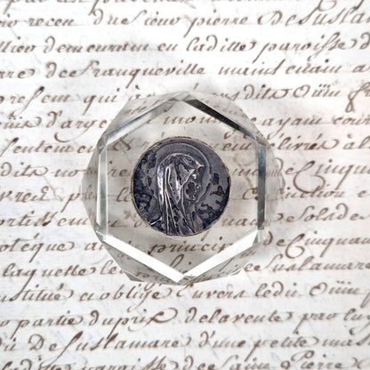 presse papier en verre vierge