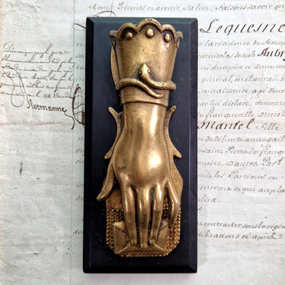 presse papiers main bronze serpent