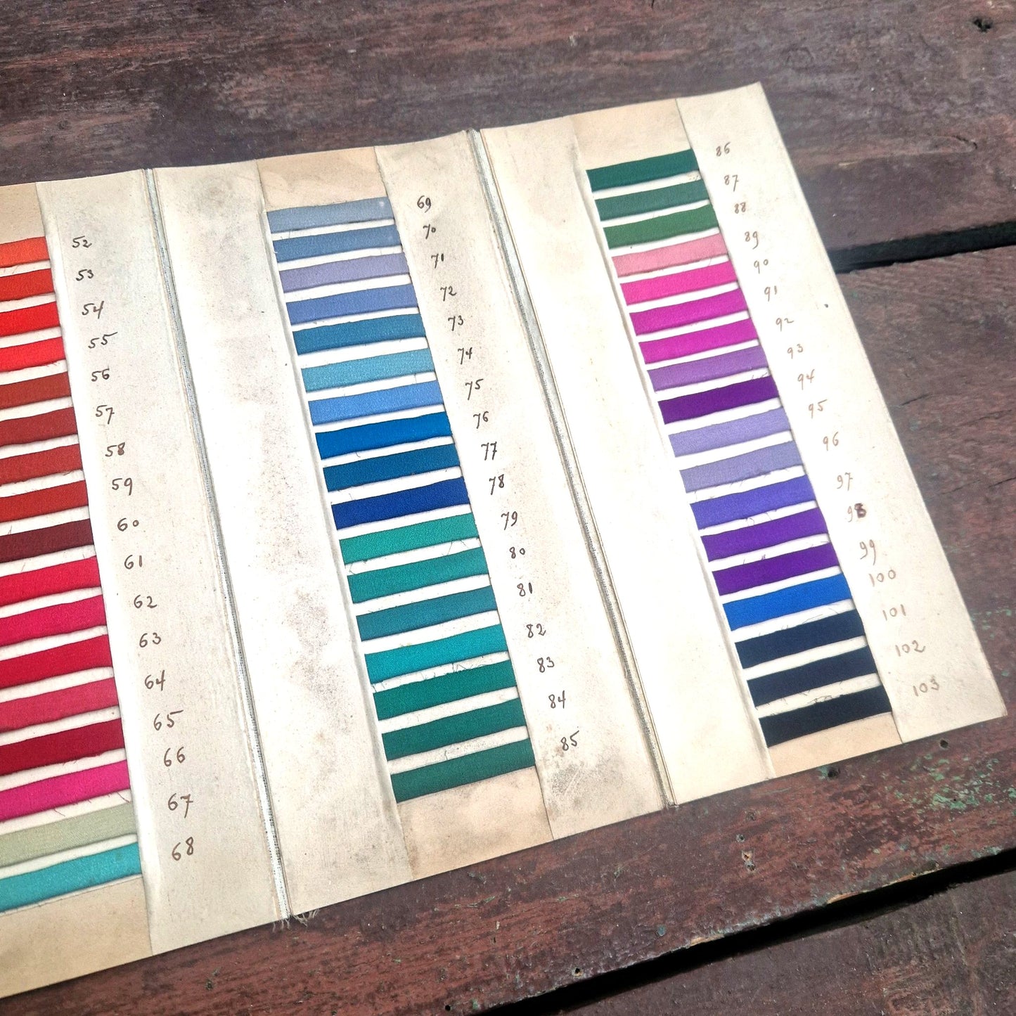 professional fabric nuancier antique silk satin