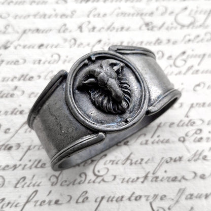 rond de serviette bélier en étain maison