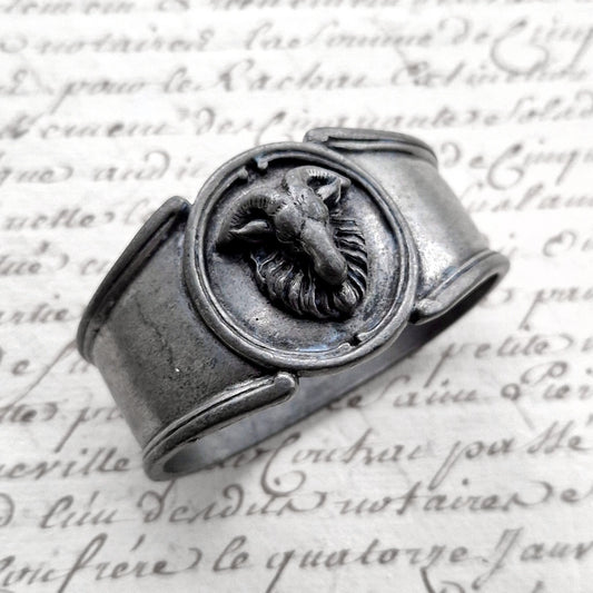 rond de serviette bélier en étain maison